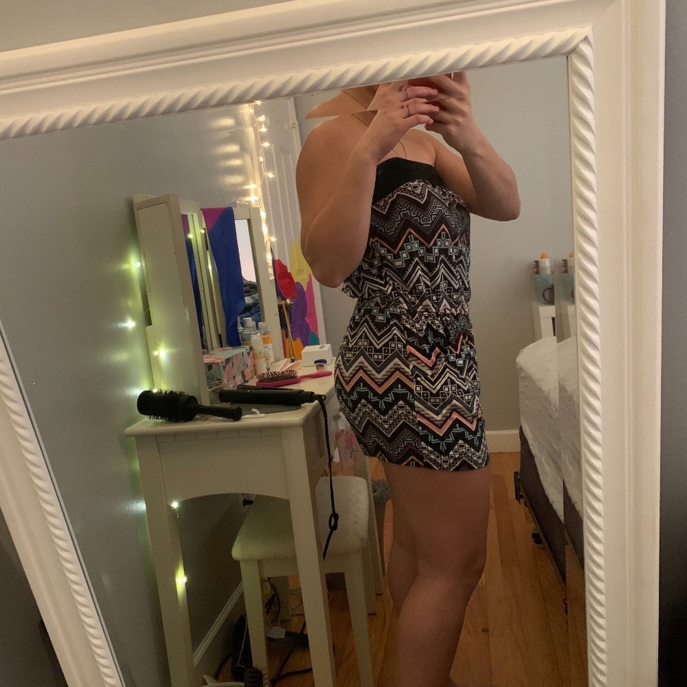 Strapless multi-colored romper